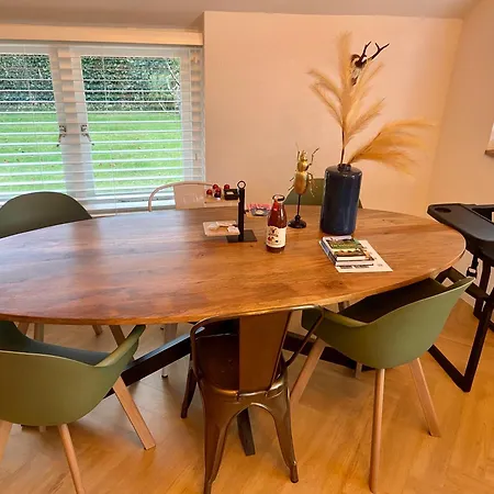 Vrijstaande Woning Met Geweldige Omheinde Tuin Aan Bosrand * Ermelo