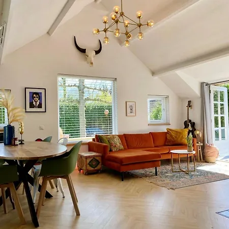 Villa Vrijstaande Woning Met Geweldige Omheinde Tuin Aan Bosrand