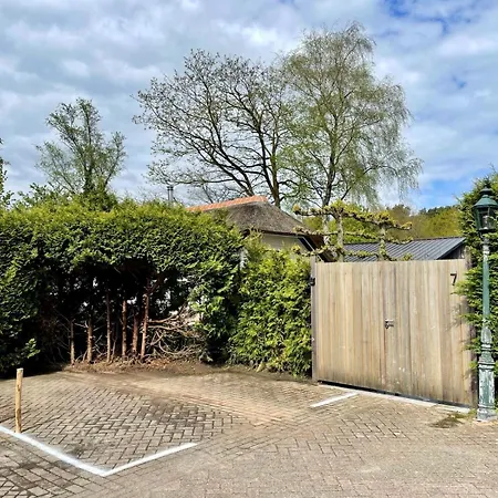 Vrijstaande Woning Met Geweldige Omheinde Tuin Aan Bosrand *